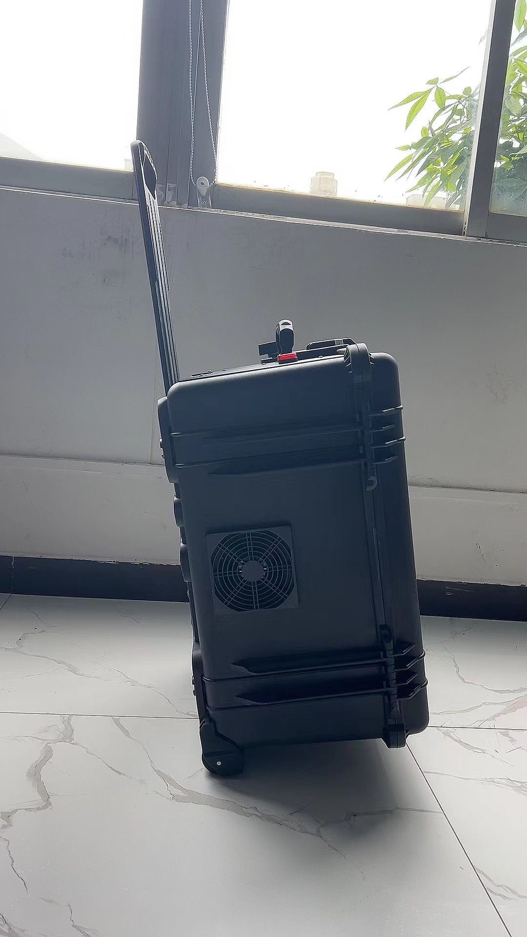 南浔手拉箱型移动通信干扰器